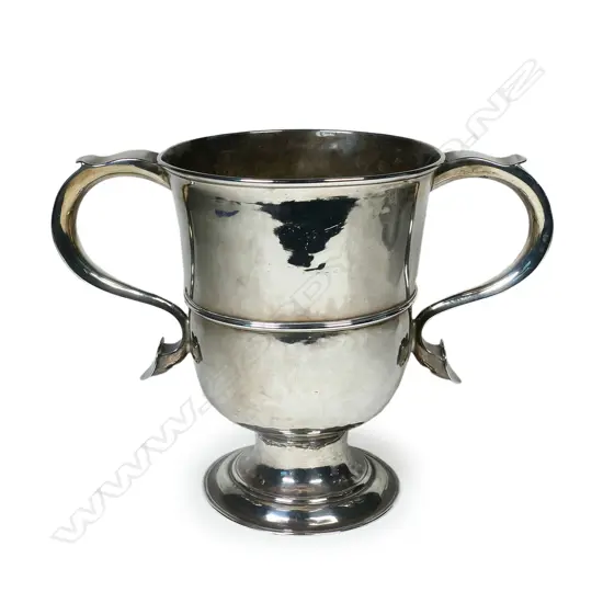 A George II silver loving cup,