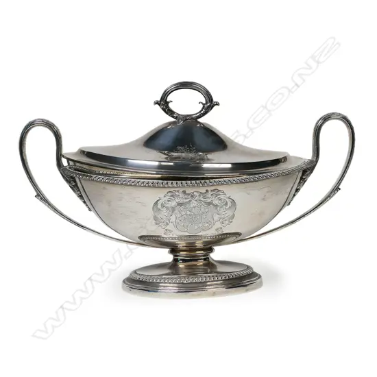A George III/Regency elegant sauce tureen,