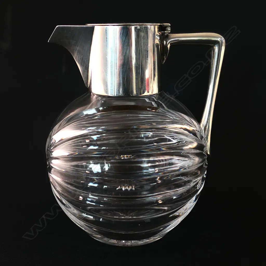 A Victorian silver and glass claret jug, Image 1++