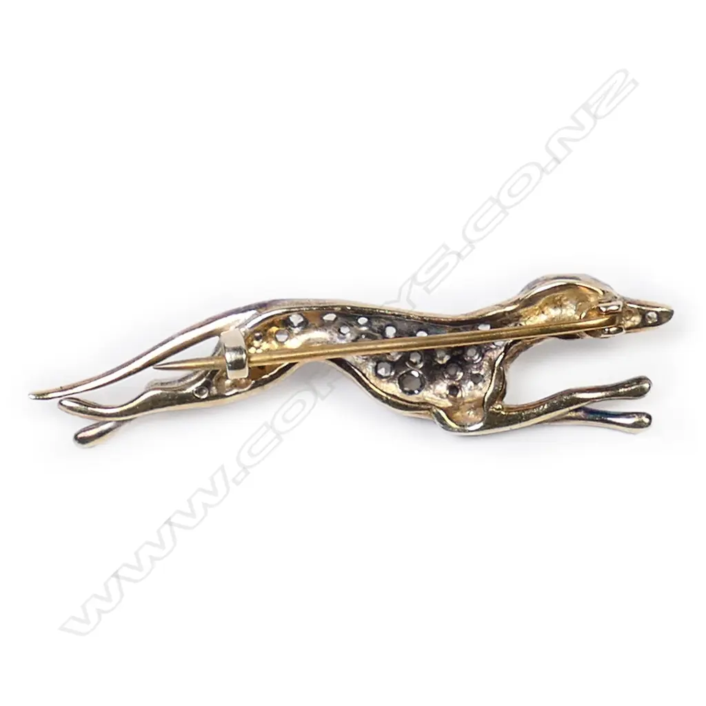 A vintage style gold, silver and diamond brooch, Image 1++