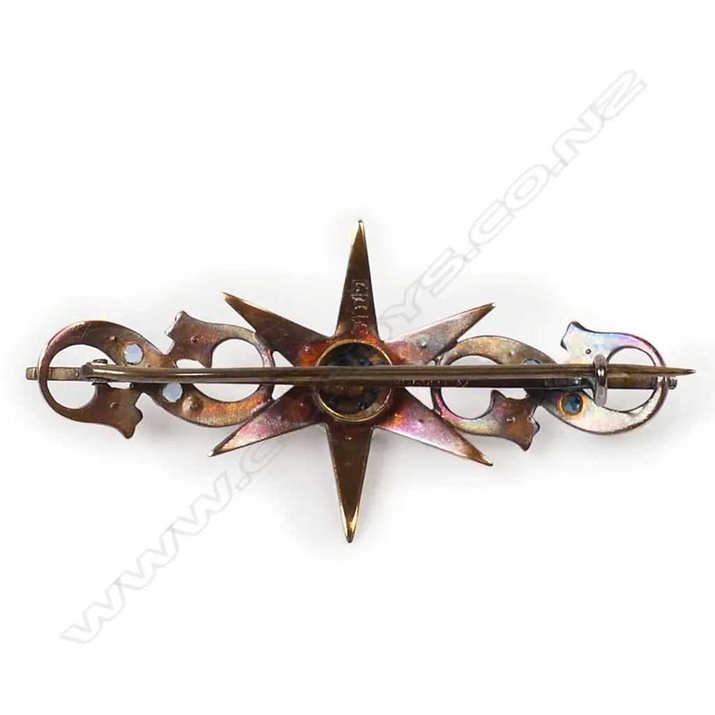 A Victorian 9ct gold sapphire and seed pearl brooch, Image 1++