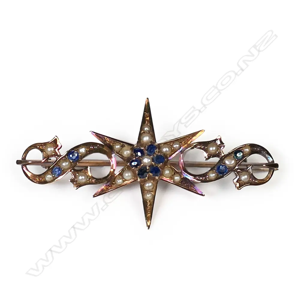 A Victorian 9ct gold sapphire and seed pearl brooch, Image 1++