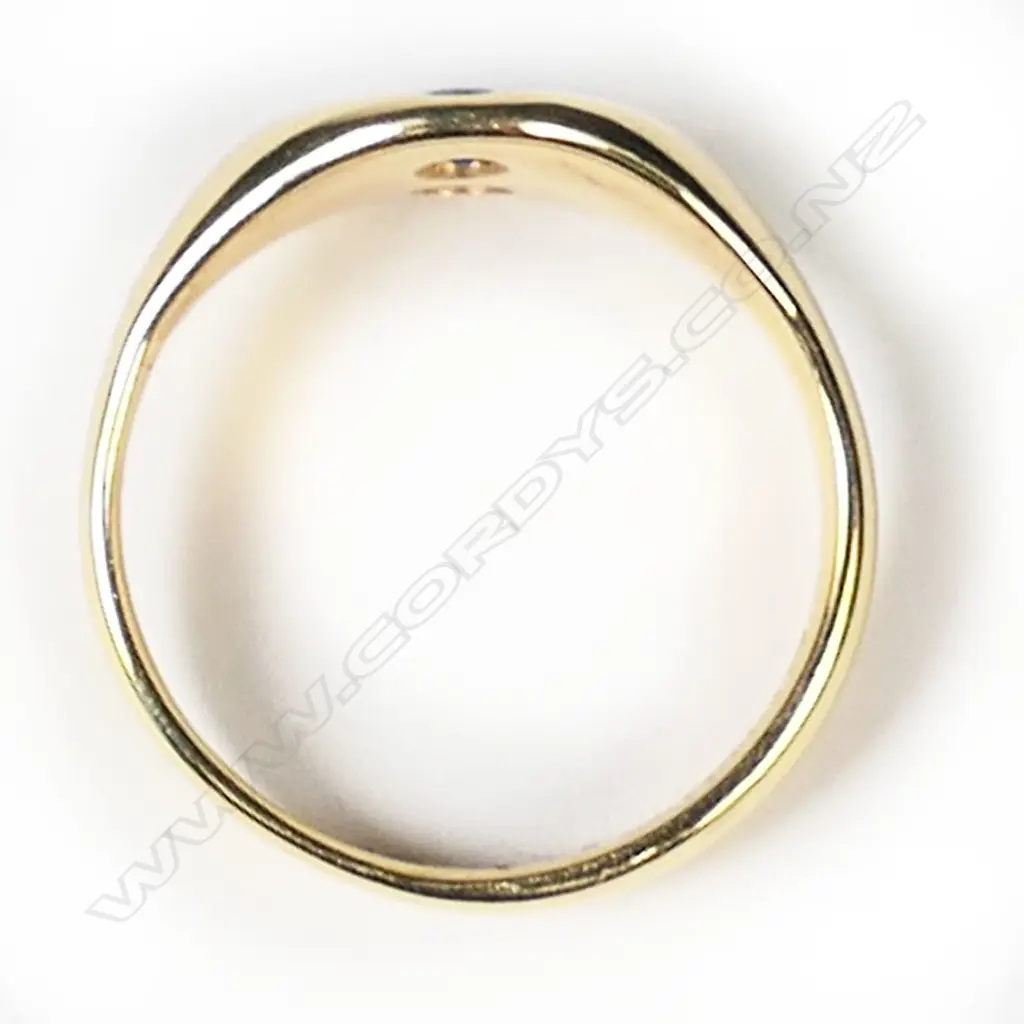 An 18ct gold, sapphire and diamond signet type ring, Image 1++