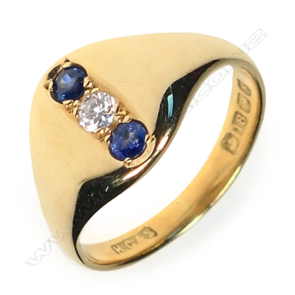 An 18ct gold, sapphire and diamond signet type ring, Image 1++