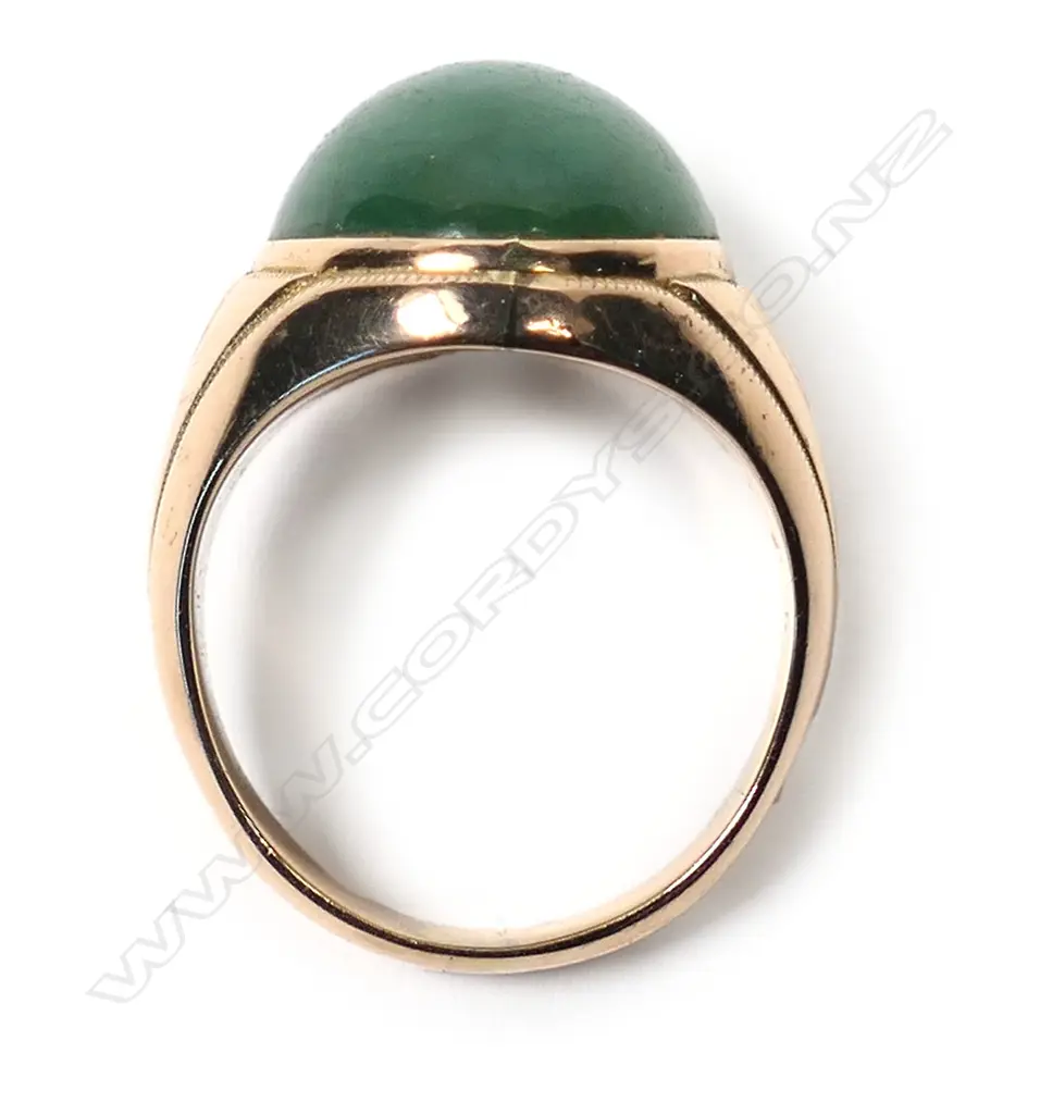 A quality jadeite and 14k yellow gold ring, Image 1++