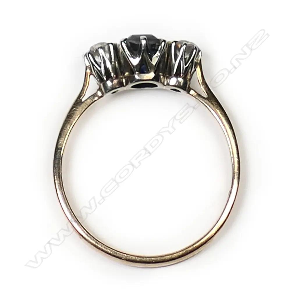 An Edwardian 9ct gold, sapphire and diamond ring, Image 1++