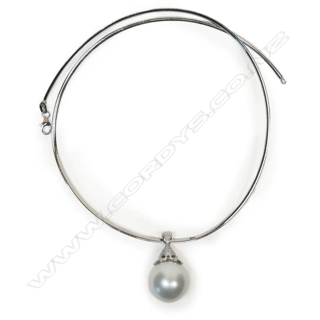 #A large south seas pearl pendant on 18ct white gold omega necklace Image 1++