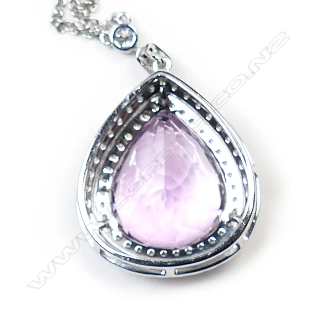 A 14ct white gold, kunzite and diamond necklace, Image 1++
