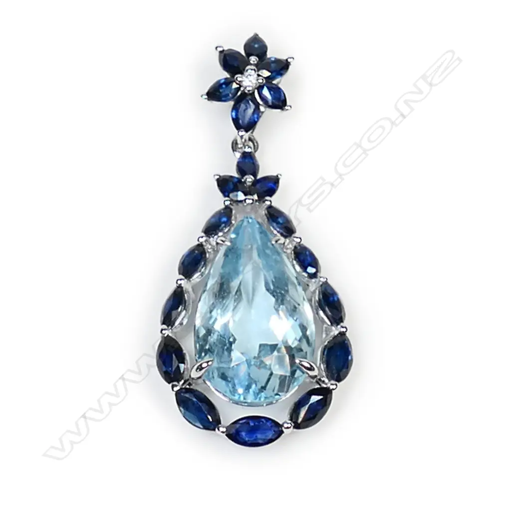 A 14ct white gold, aquamarine, sapphire and diamond pendant, Image 1++