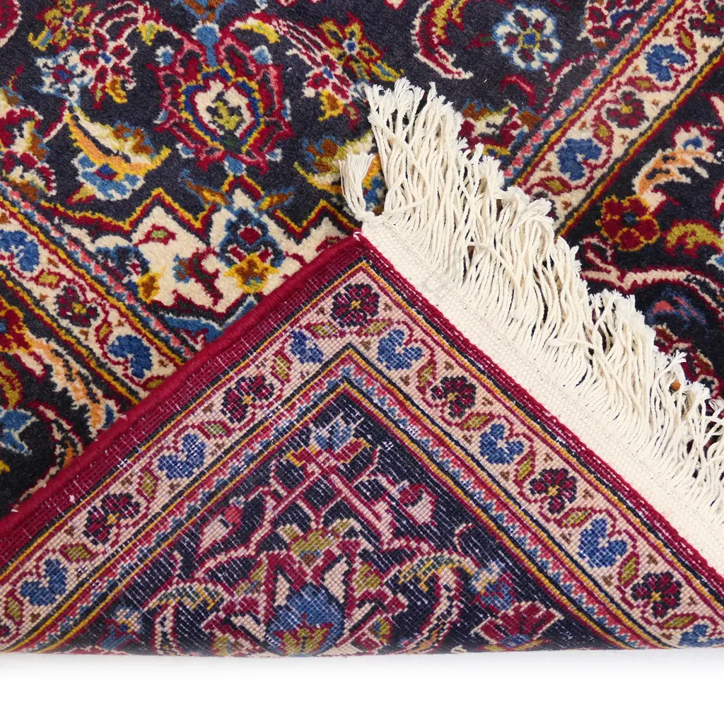 An Iranian Kashan hand knotted rug, Image 1++
