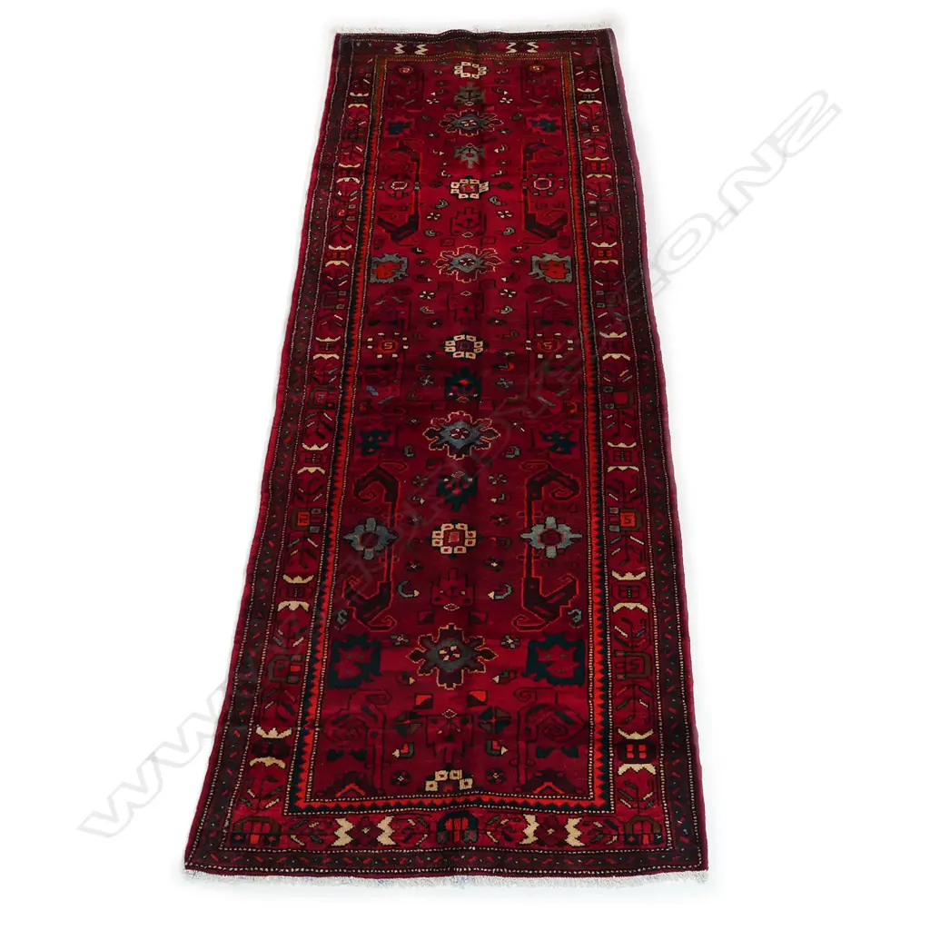 An Iranian Hamadan hand knotted runner, Image 1++