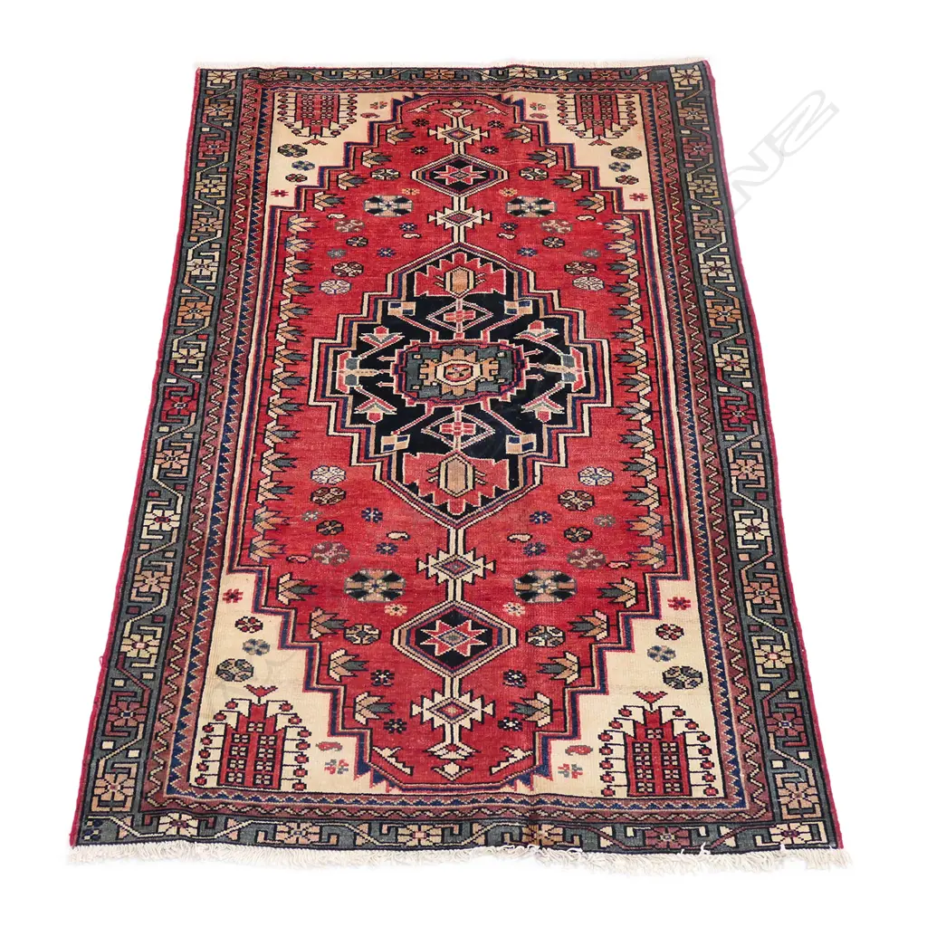 An Iranian Hamadan hand knotted rug, Image 1++