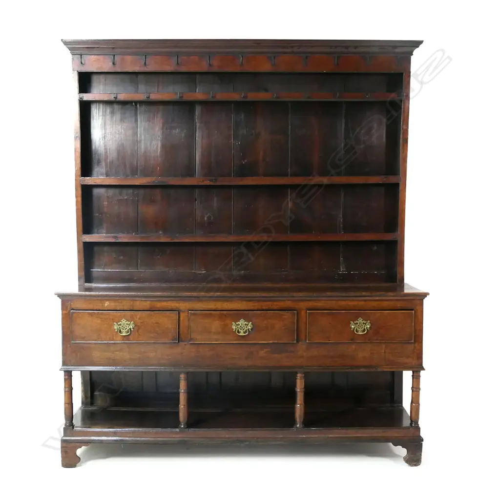 A Georgian oak high back Welsh dresser, Image 1++