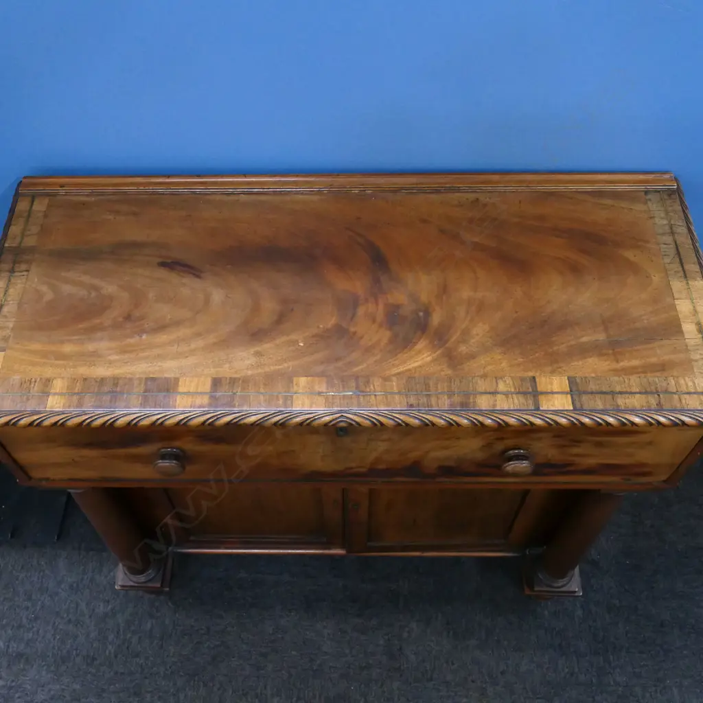 A Regency flame mahogany secretaire sideboard, Image 1++