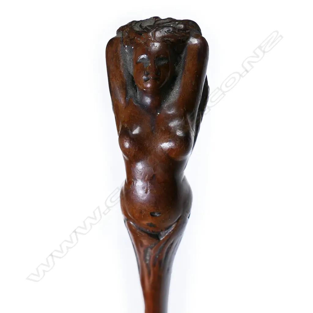A c.1900  carved wooden handled walking stick, Image 1++