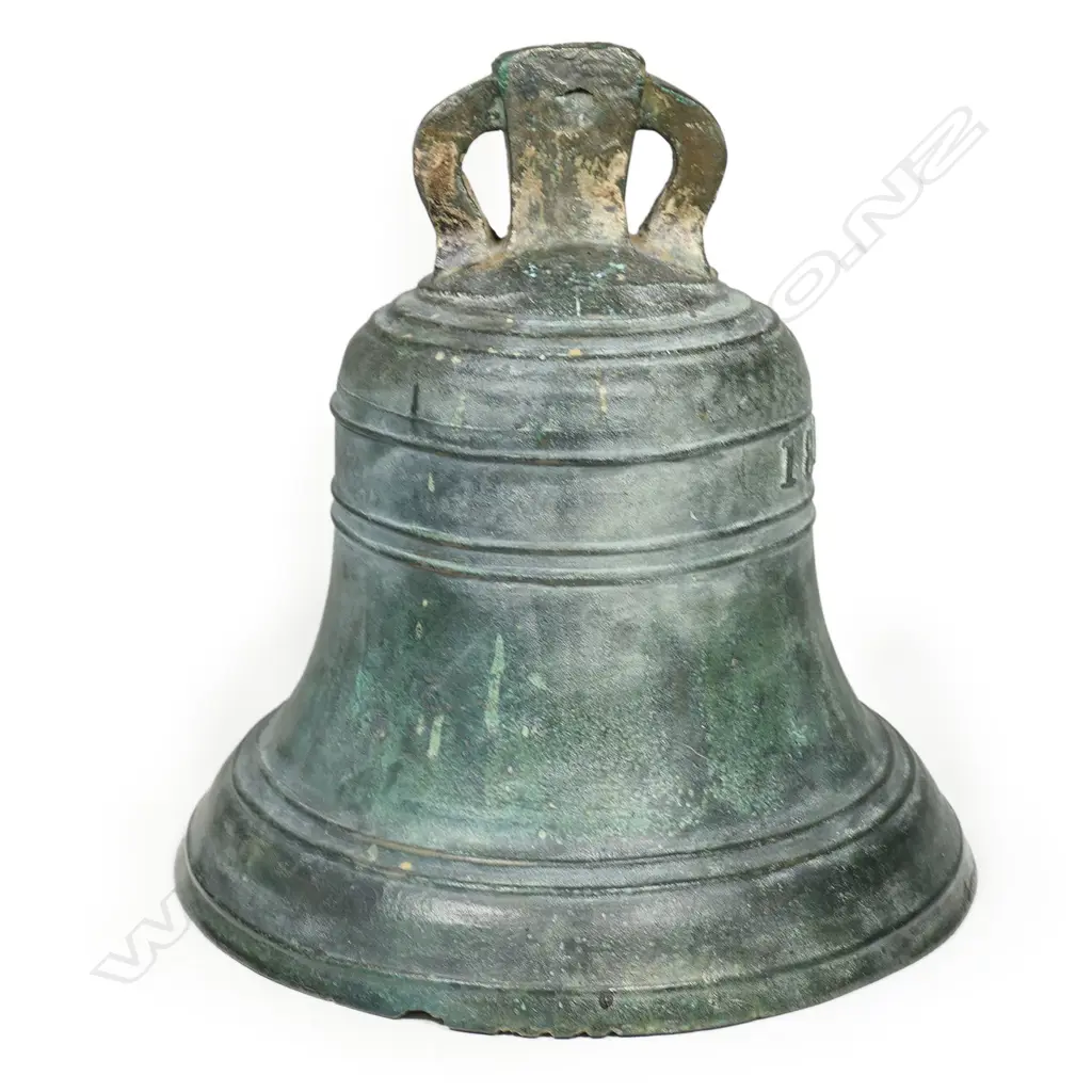 A late Georgian bronze bell dated 1819 around rim Image 1++