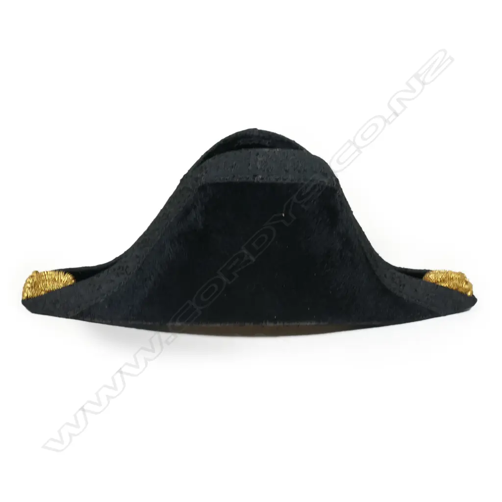 A Victorian Royal Navy bicorn hat in original tin case, Image 1++