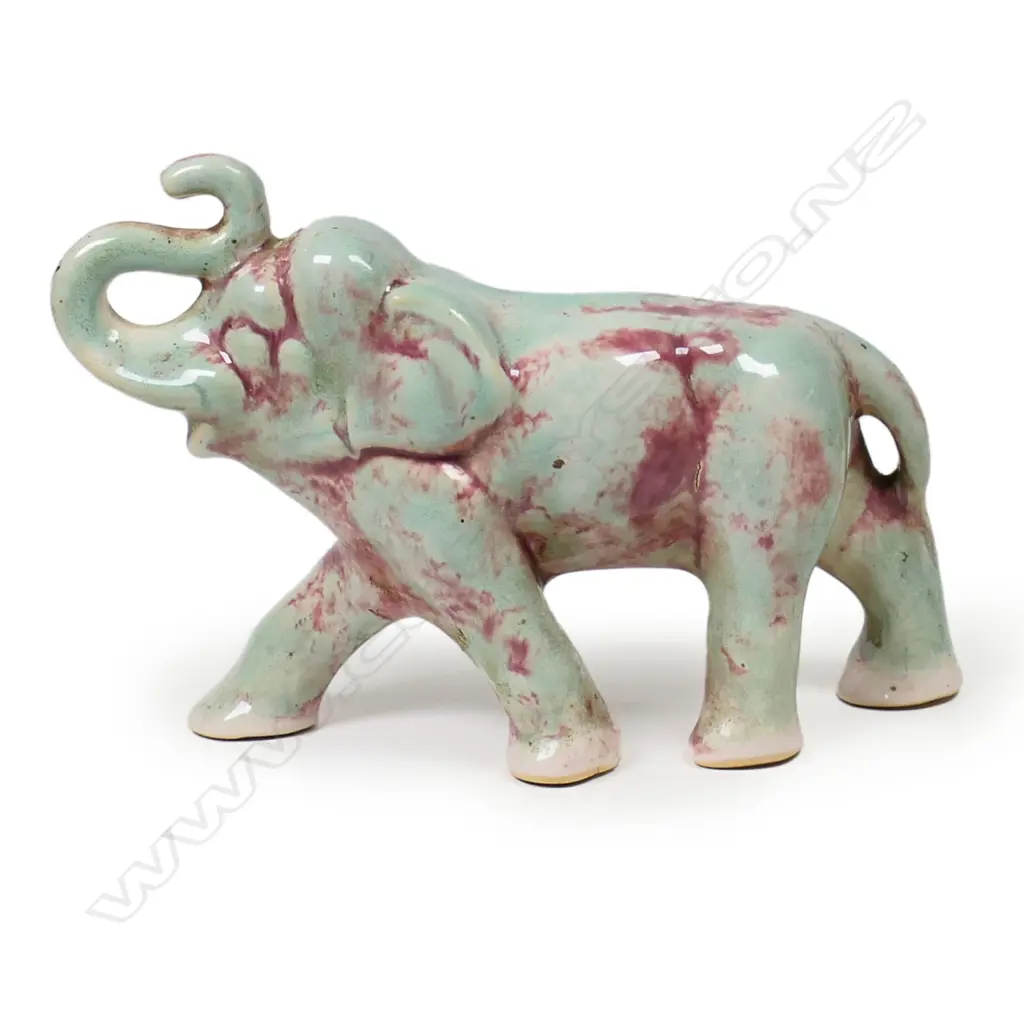An AMBRICO (Crown Lynn) mottled glazed pottery elephant, Image 1++