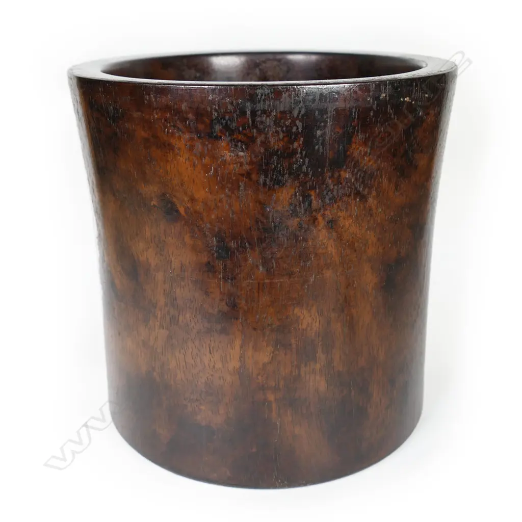 A Chinese Huanghuali wood brush pot, Image 1++