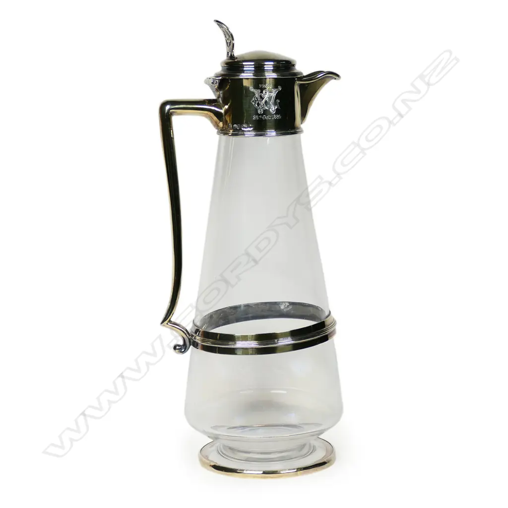 A Victorian silver and glass claret jug, Image 1++