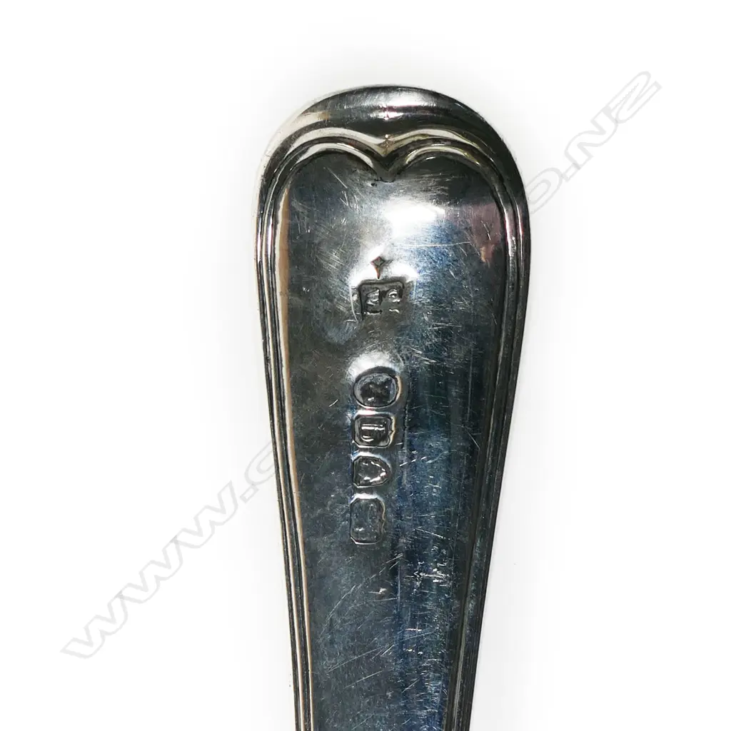 A George III silver soup ladle, Image 1++
