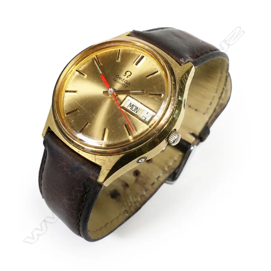 A vintage Omega Quartz wristwatch. Image 1++