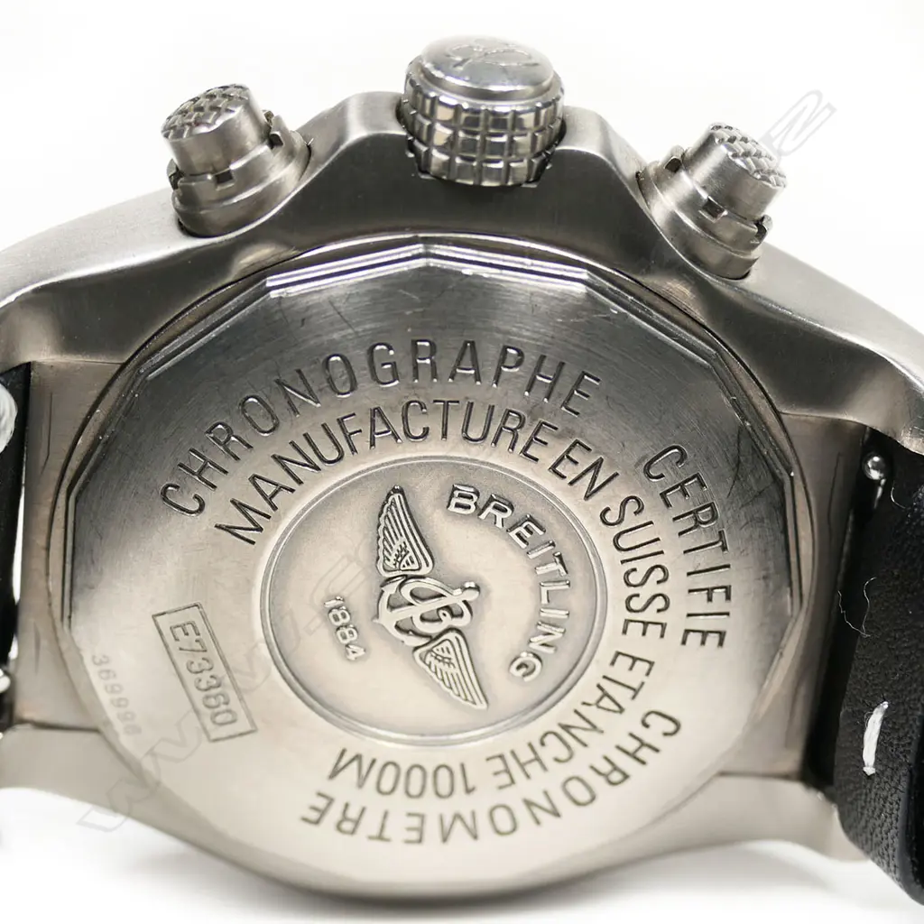 A Breitling Avenger M1 chronograph watch, Image 1++