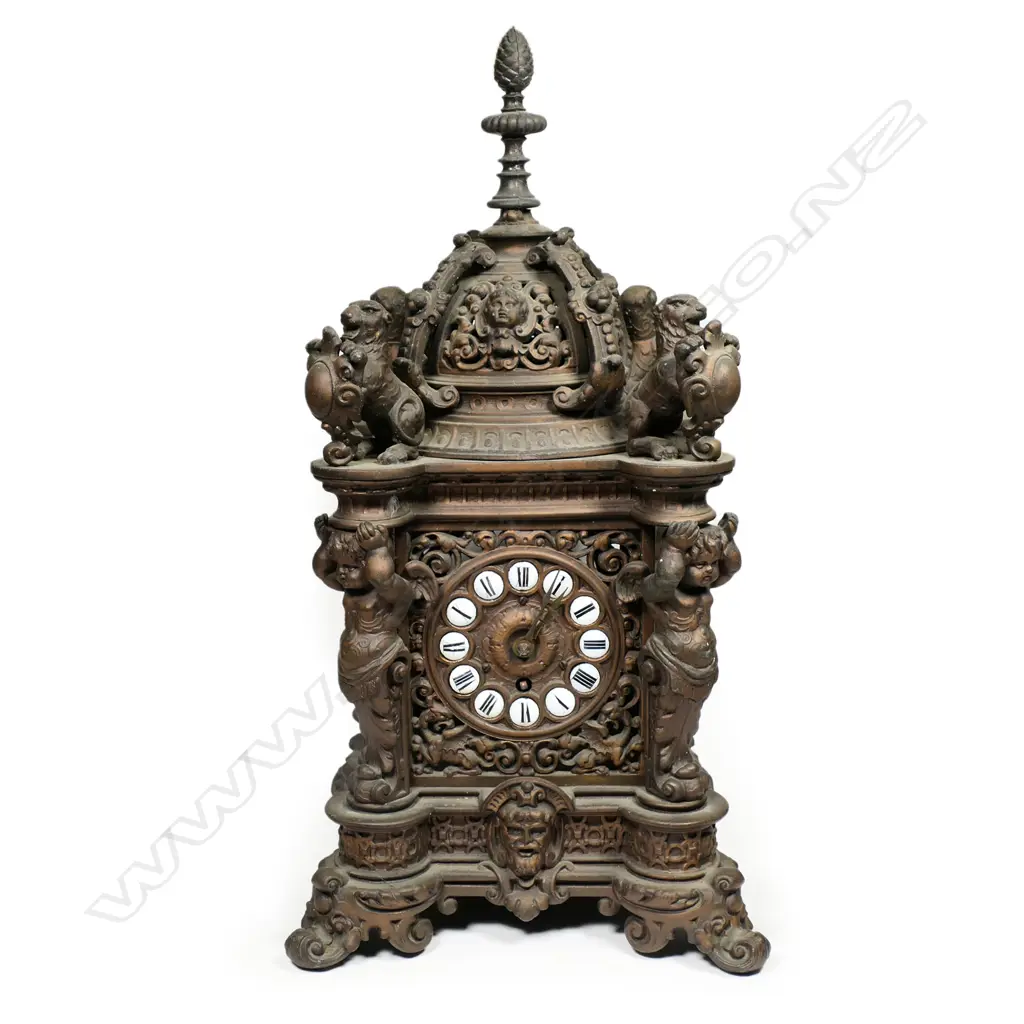 A fancy 19thC European bronzed spelter bracket clock, Image 1++