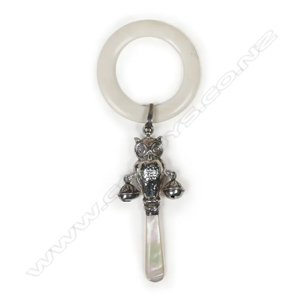 A silver and mother of pearl baby rattle, Image 1++