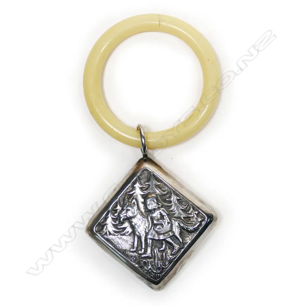 A silver baby rattle, Image 1++