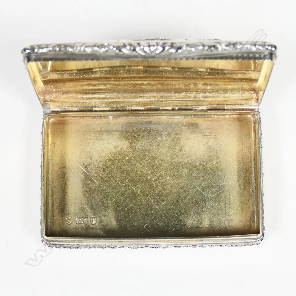 An early Victorian silver snuff box, Image 1++