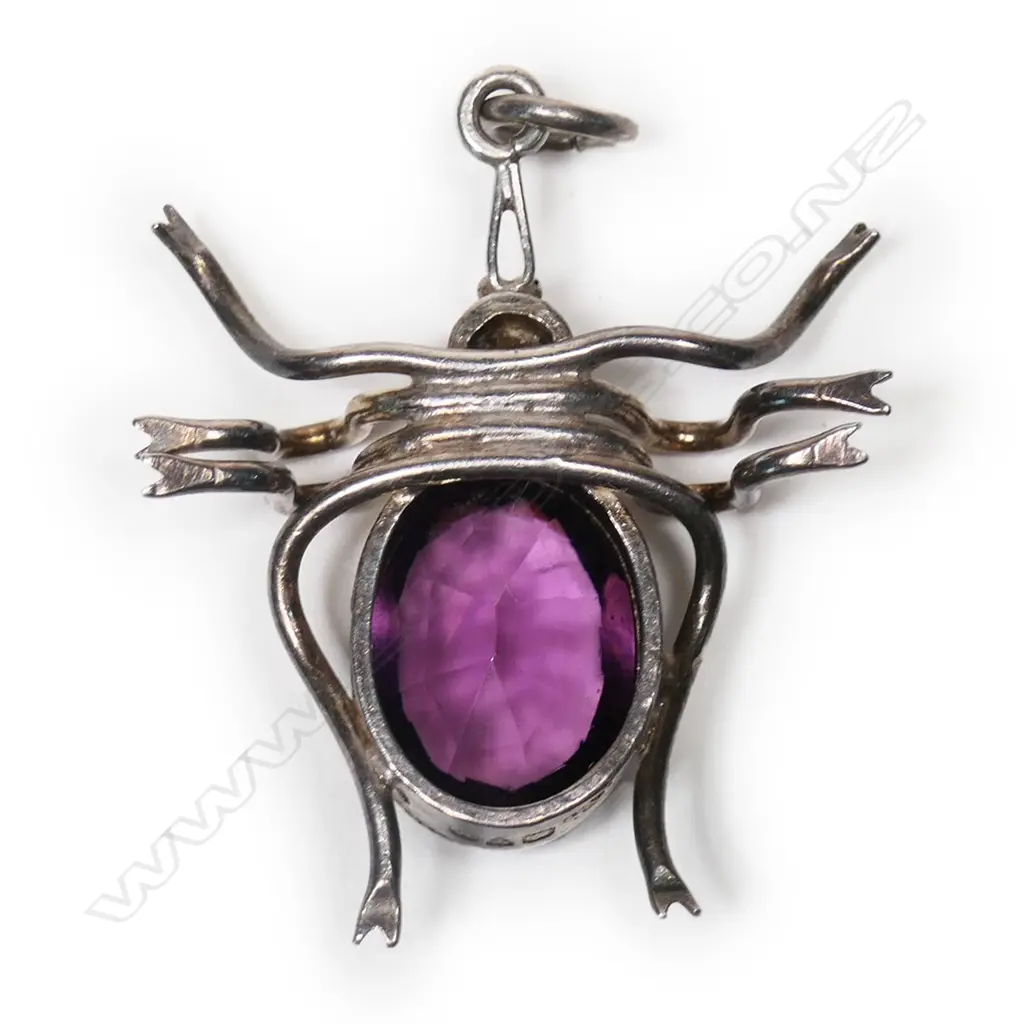 A small vintage silver and amethyst spider pendant, Image 1++