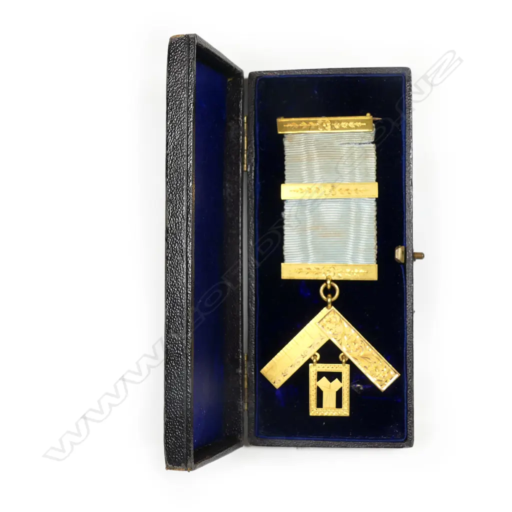 A c.1898 15ct gold Masonic jewel, Image 1++