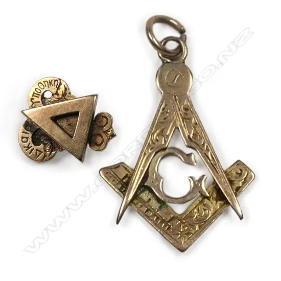 Two vintage 9ct gold Masonic jewels,