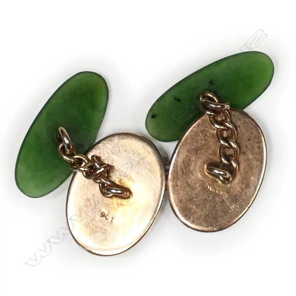 A pair of 9ct rose gold and nephrite cufflinks, Image 1++