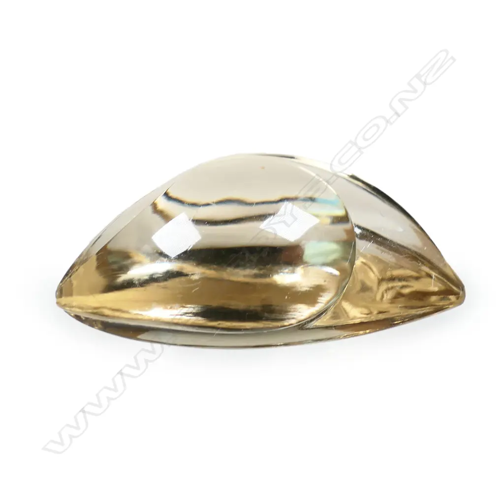 A 37.81ct pale citrine unset gemstone, Image 1++