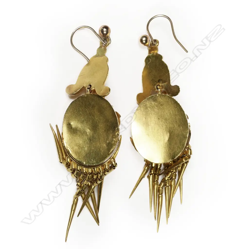A Victorian 15ct gold demi-parure set, Image 1++