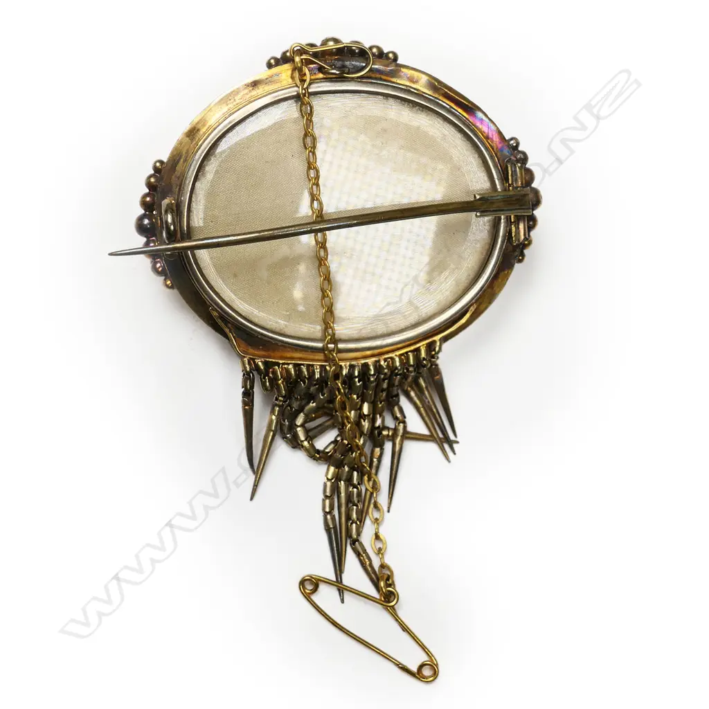 A Victorian 15ct gold demi-parure set, Image 1++