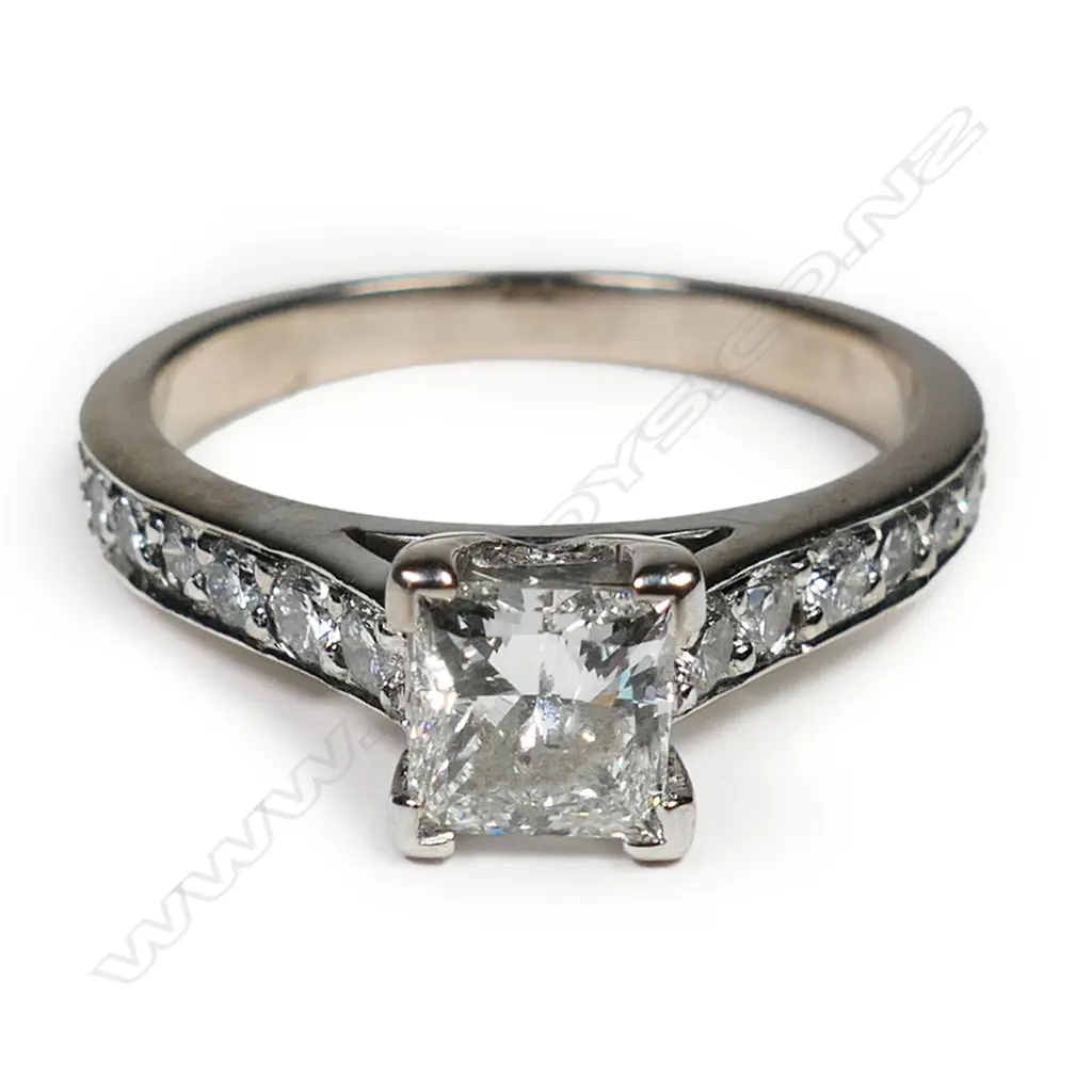 An 18ct white gold and diamond solitaire ring, Image 1++