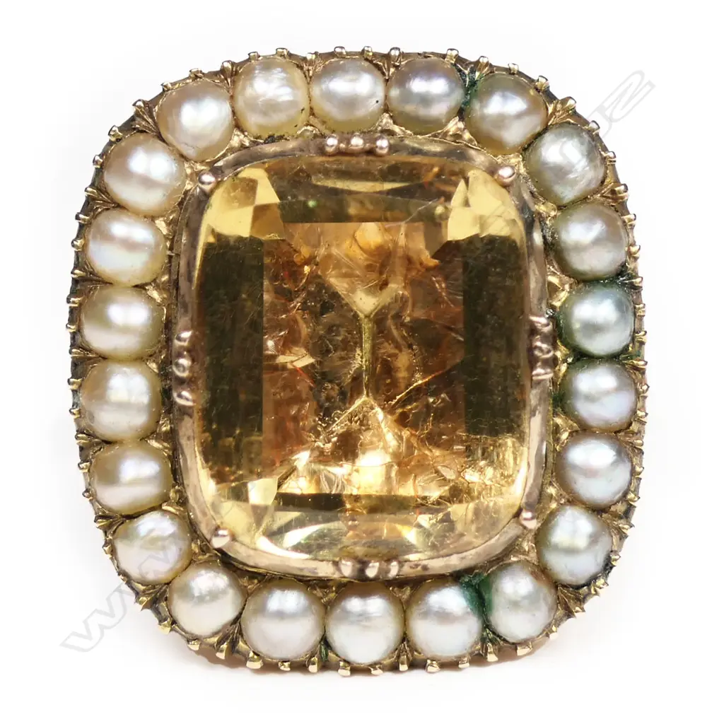 An antique 15ct gold yellow sapphire and seed pearl ring, Image 1++