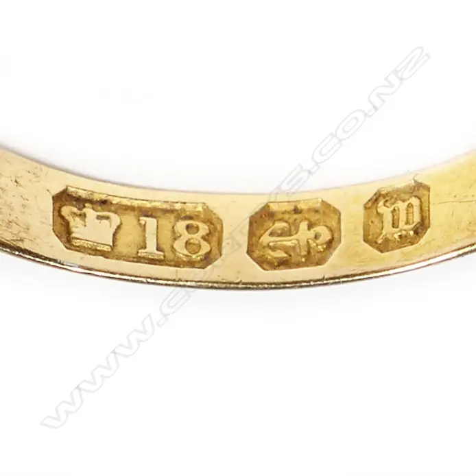 A Victorian 18ct gold ruby and diamond band ring, Image 1++