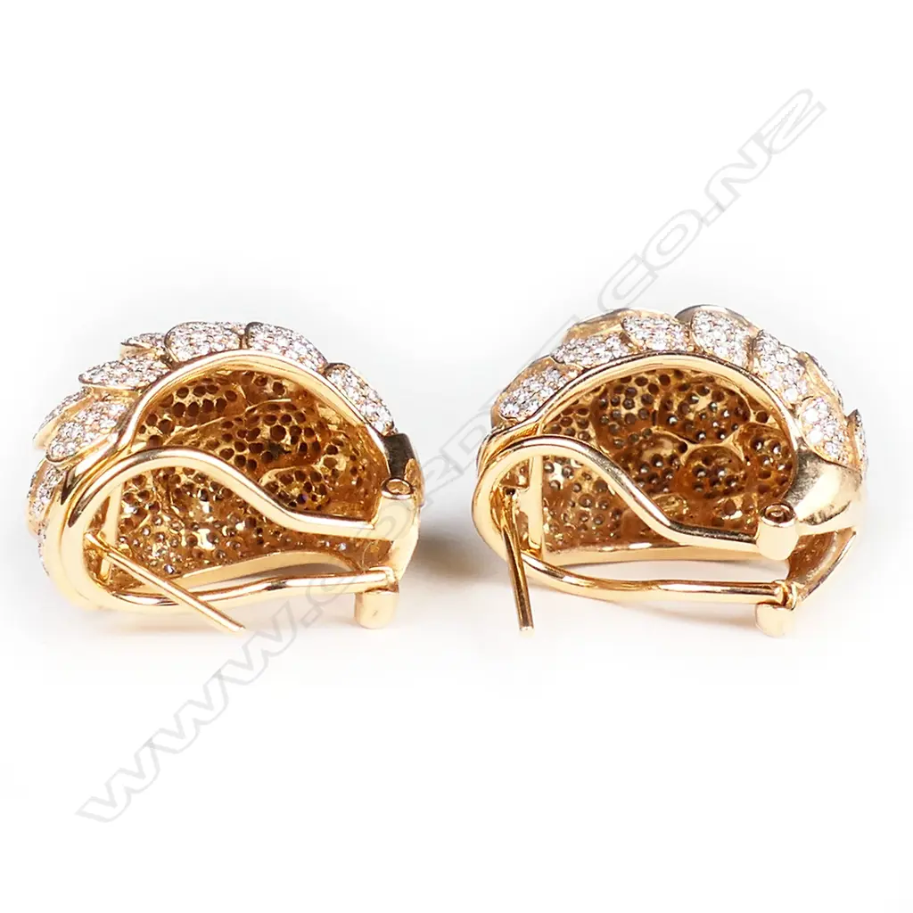 A pair of 18ct rose gold and diamond set earrings, Image 1++