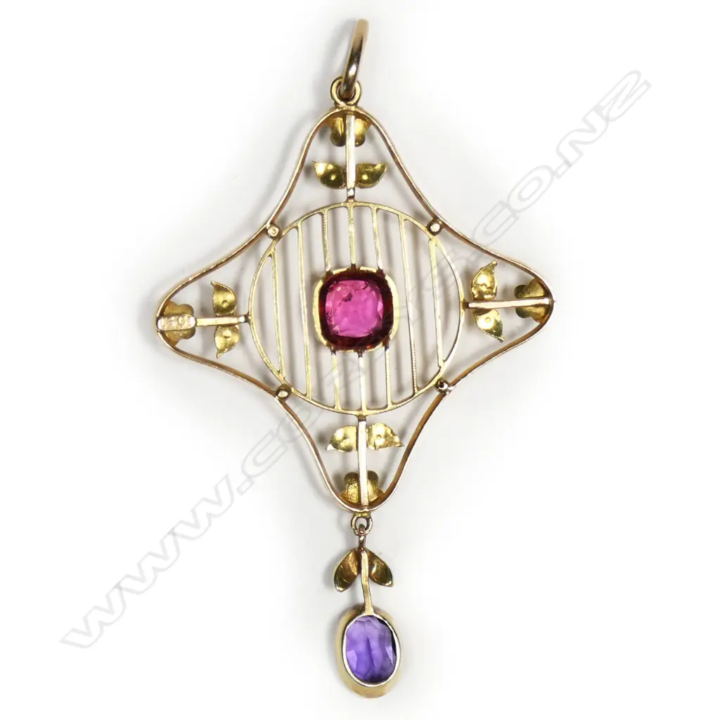 An Edwardian 15ct yellow gold gem and pearl set pendant, Image 1++