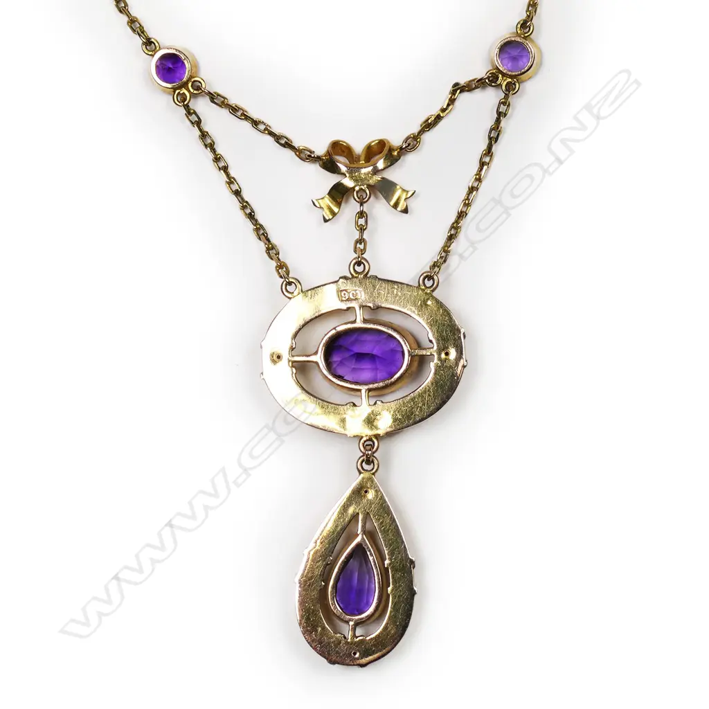 An Edwardian 9ct gold and amethyst necklace, Image 1++