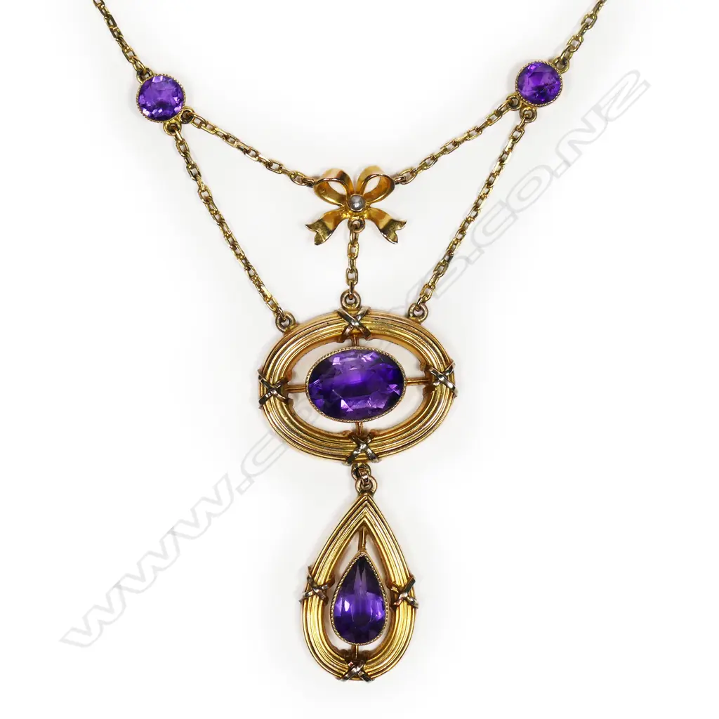 An Edwardian 9ct gold and amethyst necklace, Image 1++