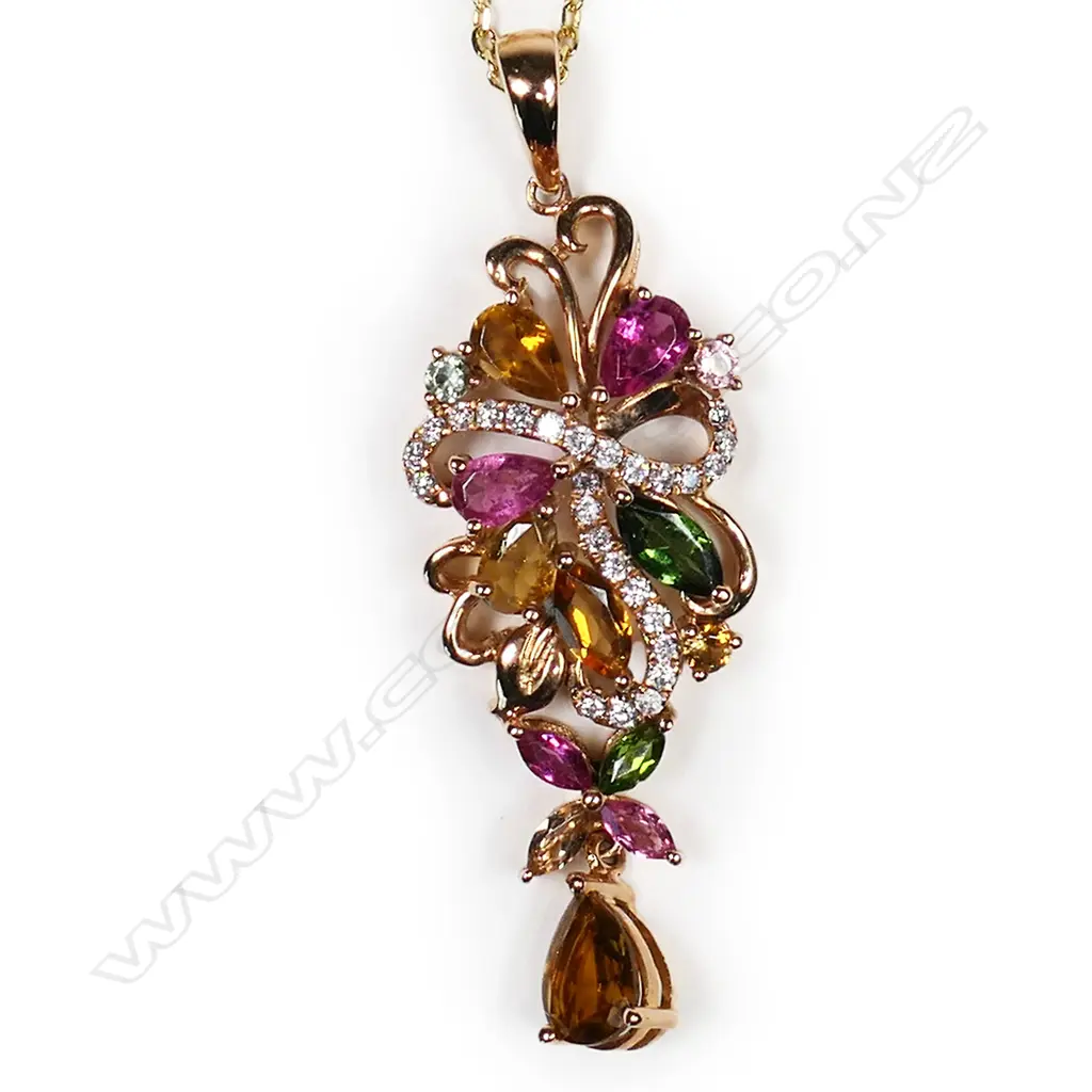 An 18ct rose gold, diamond and tourmaline pendant on chain, Image 1++