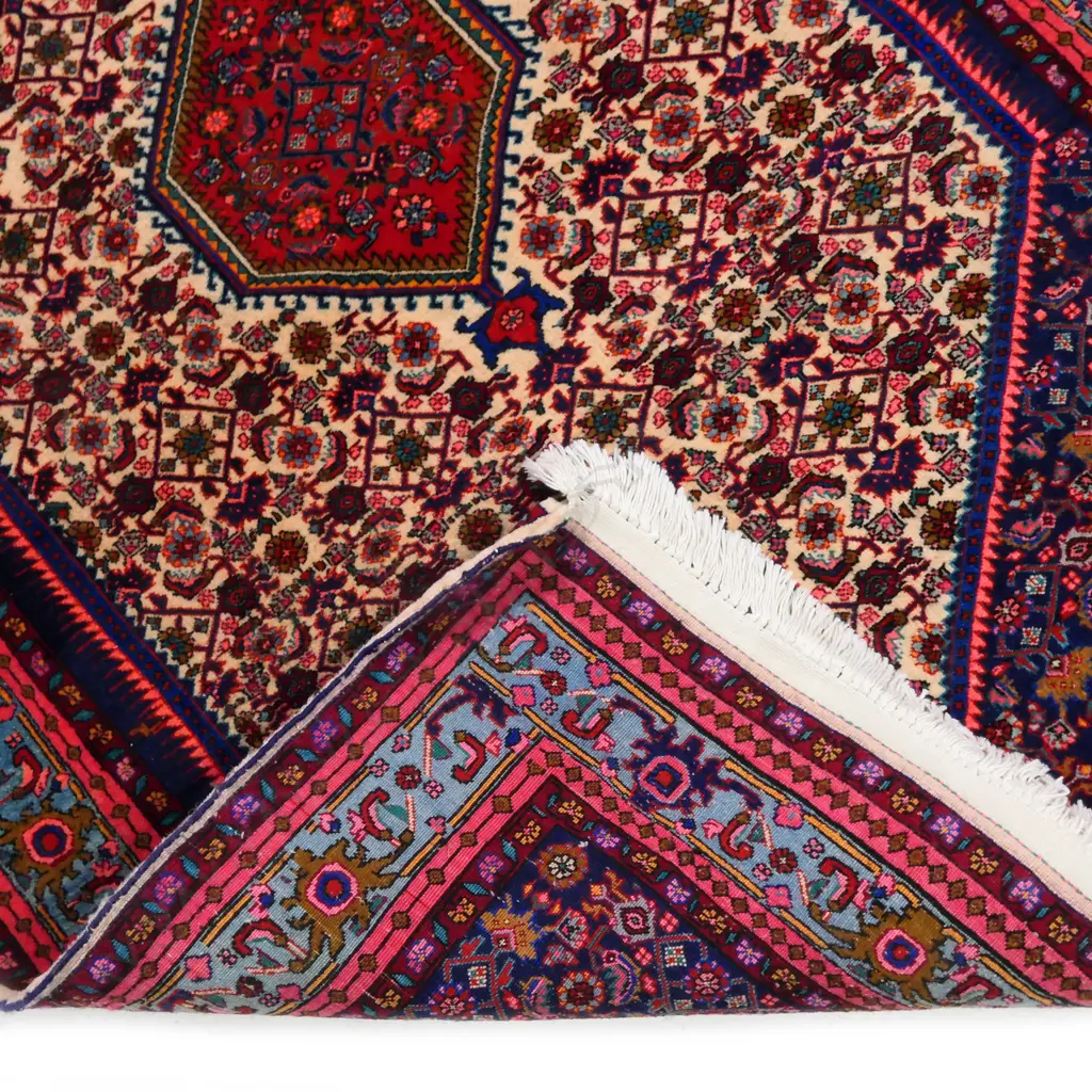A Persian hand knotted Bijar rug, Image 1++