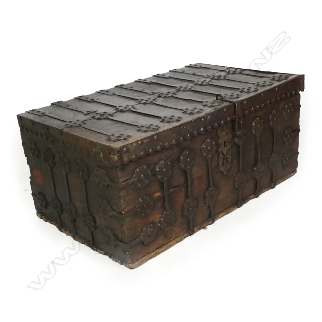 An 18th/19thC decorative metal bound trunk, Image 1++