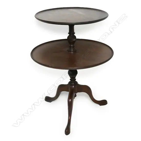 A 19thC mahogany dumb waiter,