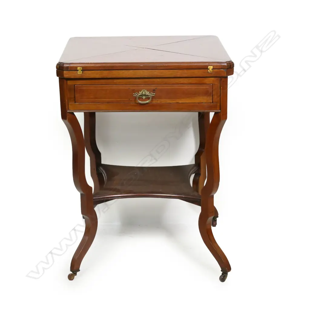 An Edwardian inlaid walnut Sheraton Revival card table, Image 1++